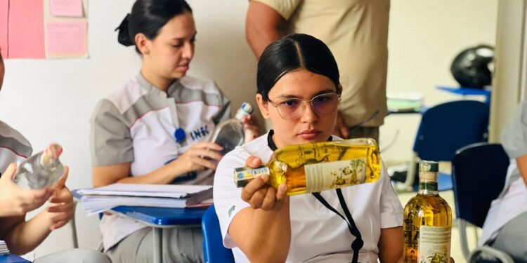 Próximos técnicos de INEC se capacitan en prevención contra el contrabando de licores