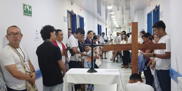 HORO celebró el viernes santo con viacrusis en sus servicios