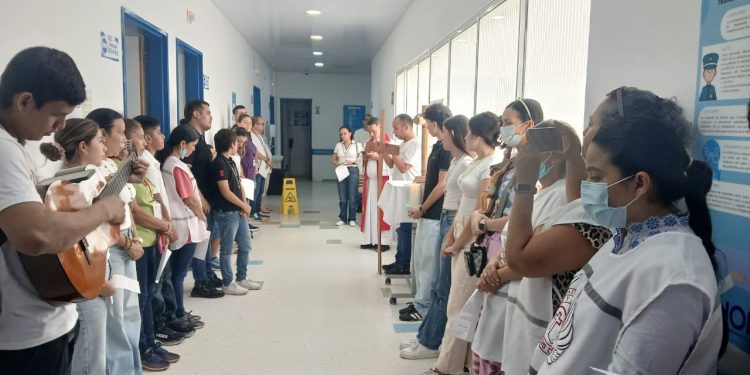 HORO celebró el viernes santo con viacrusis en sus servicios