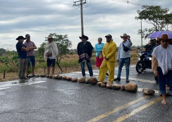 Comunidad de Hato Corozal se une al paro nacional en contra de los altos costos en el Avalúo Catastral