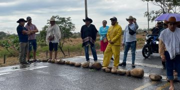 Comunidad de Hato Corozal se une al paro nacional en contra de los altos costos en el Avalúo Catastral