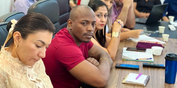 Alcalde Marco Tulio Ruiz Riaño lideró una mesa técnica interinstitucional sobre asentamientos humanos