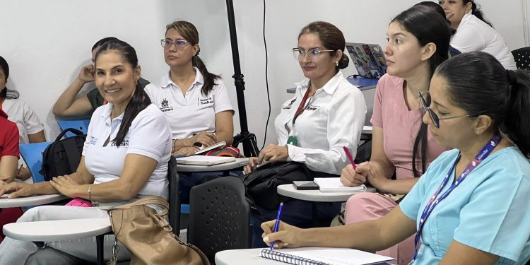 Por gestión de la Secretaría de Salud, se fortalecen capacidades en respuesta al VIH