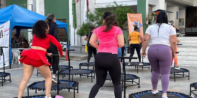 En el marco del Día Mundial de la Seguridad y Salud en el Trabajo, la Administración Municipal realizó jornada de jumping fitness