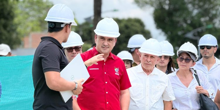 El gobernador de Arauca, Renson Martínez Prada, desarrolló agenda institucional en el municipio de Saravena
