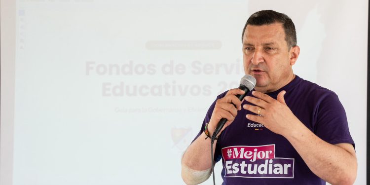 Con una agenda centrada en los retos reales que hoy enfrentan las instituciones educativas del departamento
