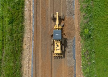 Avanzan obras de pavimentación en el corredor vial Tame–Puerto Rondón en Arauca