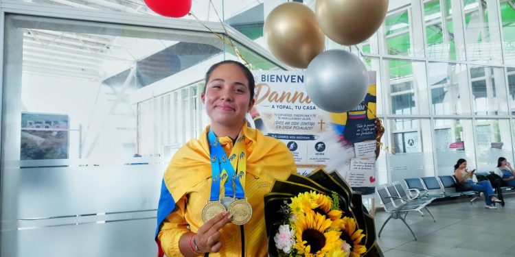 Casanare recibe con orgullo a Danna Martínez, triple medallista Panamericana Juvenil de Ciclismo de Pista