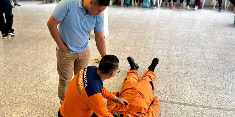 Más de 700 docentes en Yopal fortalecidos en gestión del riesgo y atención de emergencias escolares