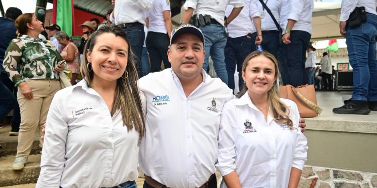 Gerente Ángel Andrés Ávila y su grupo del HORO acompañaron la celebración de los 52 años de vida administrativa de Casanare