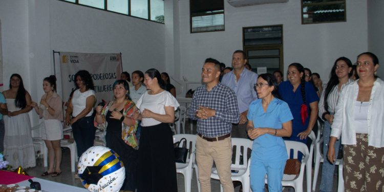 Alcaldía de Aguazul clausura con éxito el curso de lengua de señas