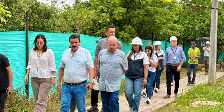 A𝐥𝐜𝐚𝐥𝐝𝐞 𝐌𝐚𝐫𝐜𝐨 𝐓𝐮𝐥𝐢𝐨 𝐑𝐮𝐢́𝐳 continúa realizando seguimiento a las obras que aportan al desarrollo y bienestar de la comunidad