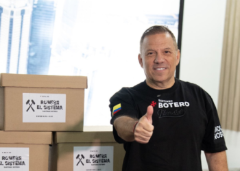 Santiago Botero apuesta por “romper el sistema” y asegura que ganará la Presidencia