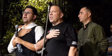 Más de 3.000 asistentes marcaron el cierre de campaña de Santiago Botero en Cali