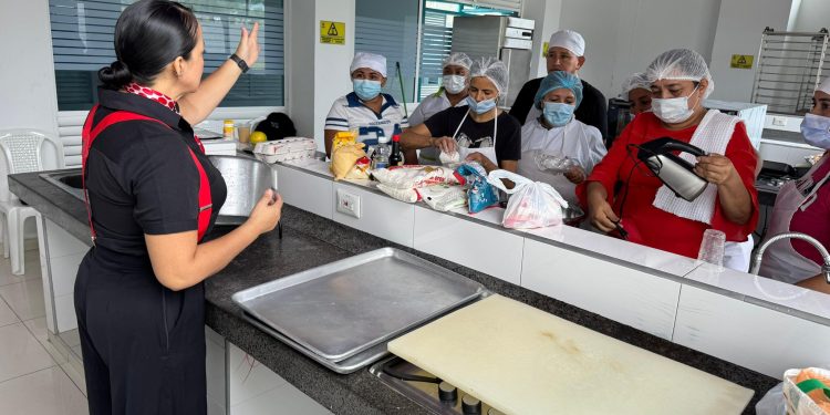 Casa de la Mujer impulsa formación en panadería y emprendimiento para la comunidad