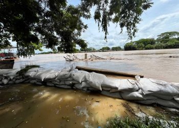 En máxima alerta Arauca capital por la creciente súbita que presenta el río Arauca