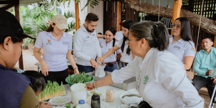 Productores de La Patimena fortalecen el campo con sostenibilidad