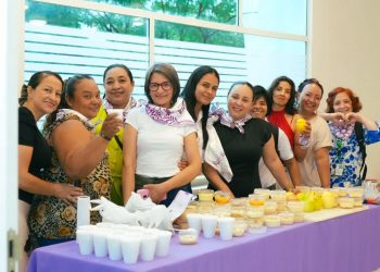 80 mujeres y hombres culminaron con éxito su proceso de formación en los cursos de macramé, crochet, repostería, country y resina