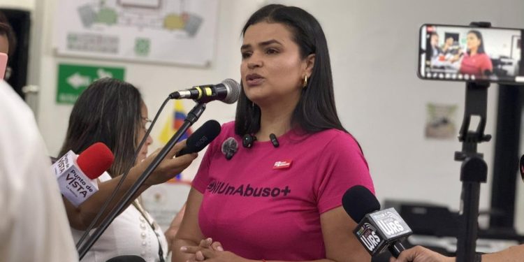 El presidente del Concejo Municipal de Yopal, posesionó a Yuly Yamary Barón Vargas como nueva concejal