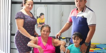El antes y el después: una vivienda digna representa tranquilidad, bienestar y oportunidades para familias como la de Francelina Vega