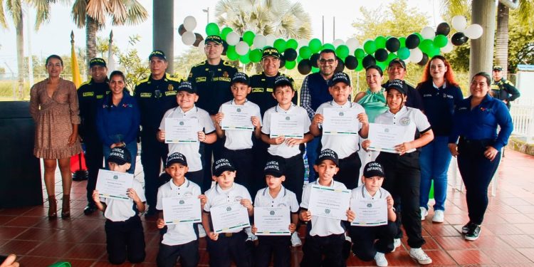 Gestora Social Zulma Sandoval acompaña graduación de Cívicos Infantiles de la Policía en Yopal