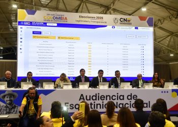 El CNE concluye escrutinios en el exterior: Cepeda pierde votos y De la Espriella suma apoyos