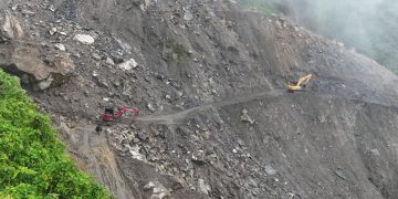 En el municipio de El Calvario, la maquinaria amarilla continúa trabajando en el sector Caño Seco