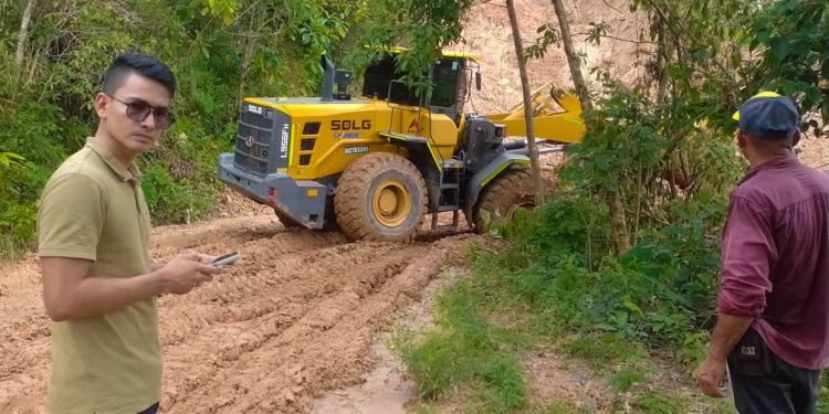 Alcaldía de Yopal | Avanza rehabilitación de puntos críticos en la vía a la vereda Naranjitos