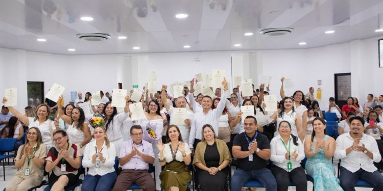 En Yopal se graduaron 46 auxiliares promotores de salud