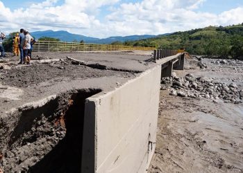 Invías ordena cierre indefinido de los puentes Lopeño y El Tigre por daños ocasionados por la ola invernal