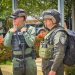 Altos mandos de la Policía Nacional visitan Betoyes y respaldan a uniformados heridos