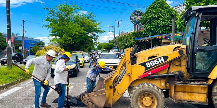 Alcaldía de Yopal, realiza trabajo para recuperar la movilidad de la calle 30