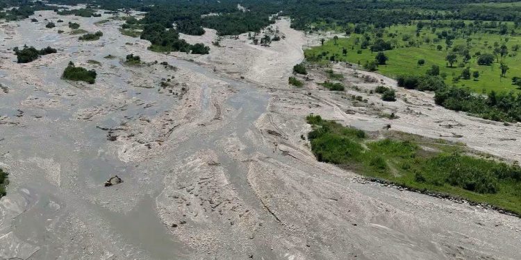 Administración municipal de Saravena e INVÍAS inspeccionan Caño Negro