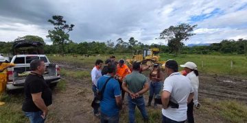 Administración municipal de Saravena e INVÍAS inspeccionan Caño Negro