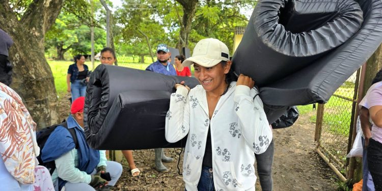 Ya son más de 20 días de emergencia y  la ayuda sigue llegando a campesinos con el «agua al cuello»