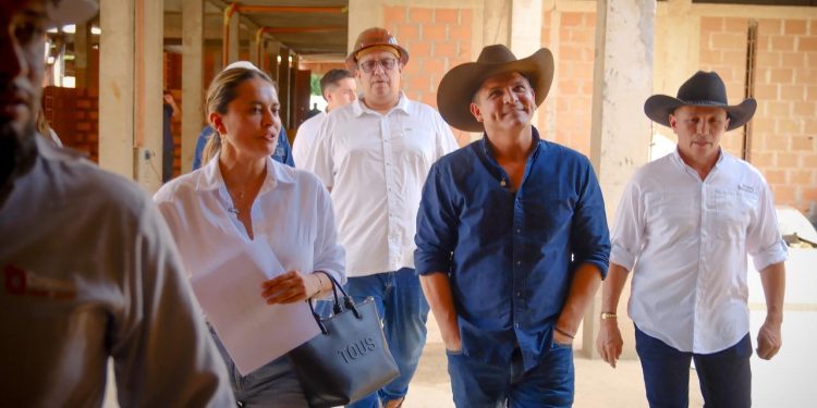Construcción del Hospital de Maní muestra resultados muy positivos bajo inspección de Zorro