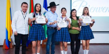 Estudiantes debatieron temas de interés social en concurso de oratoria del Megacolegio Los Progresos