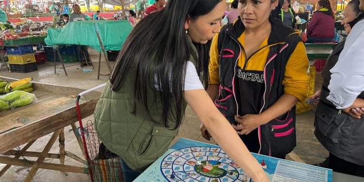Semana Ambiental Guatecana llevó un mensaje de prevención y conciencia a la Plaza de Mercado de Guateque