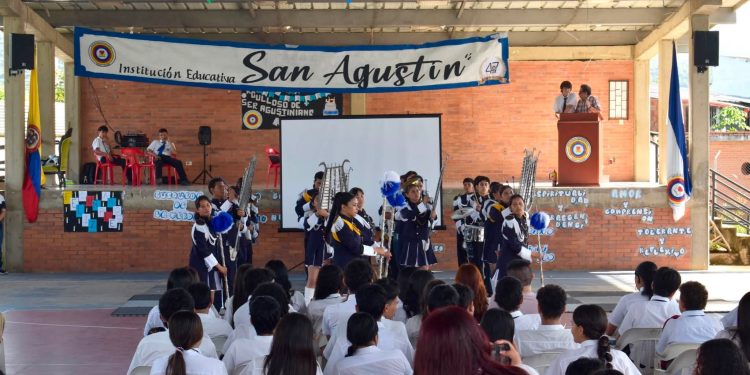 Instutución Educativa San Agustín de Aguazul celebró sus 47 años de trayectoria