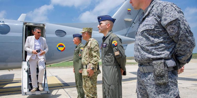 El ministro de Defensa, MG (r) General Jorge Mora, ya está en Barranquilla para acompañar al presidente Abelardo De La Espriella y al gabinete nacional en el Consejo de Ministros