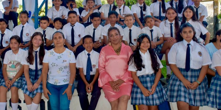 Instutución Educativa San Agustín de Aguazul celebró sus 47 años de trayectoria