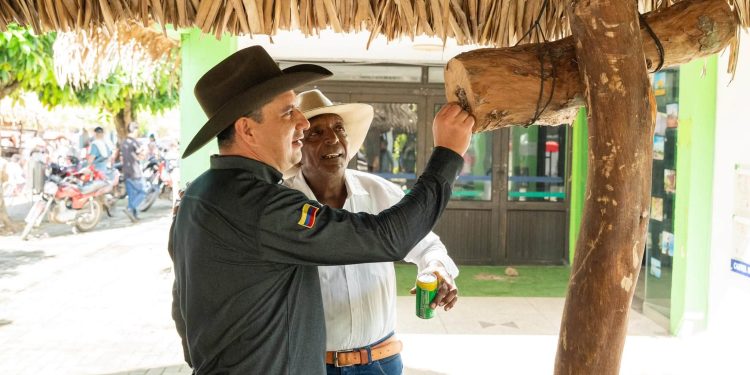 Puerto Rondón recibió con los brazos abiertos al gobernador Renson Martínez Prada