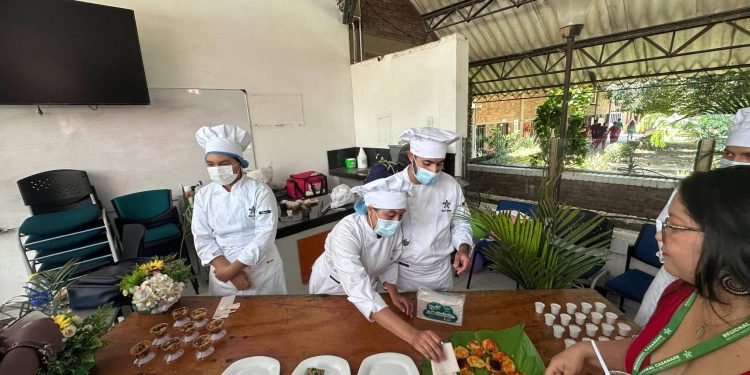 Aprendices del Técnico en Cocina demostraron su talento en feria gastronómica realizada en Yopal