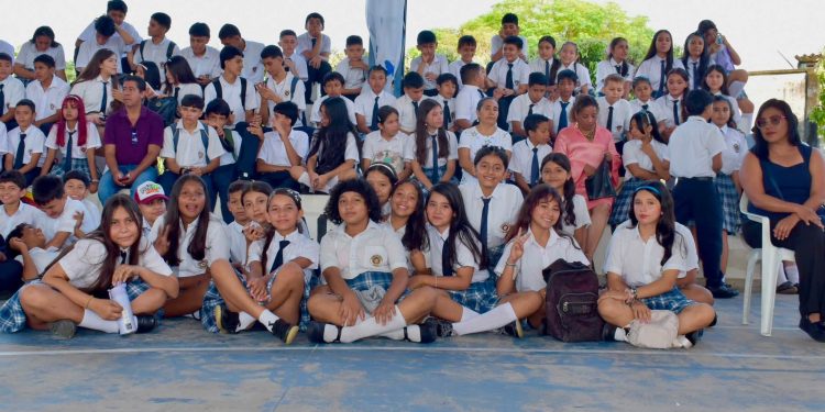 Instutución Educativa San Agustín de Aguazul celebró sus 47 años de trayectoria