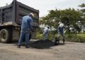 Gobernación de Casanare fortalece el mantenimiento vial con bacheo y colocación de sobrecarpeta asfáltica