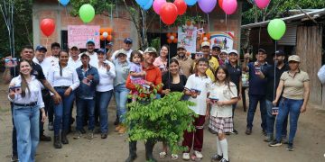 Dos familias de Arauquita recibieron las llaves de sus nuevas viviendas