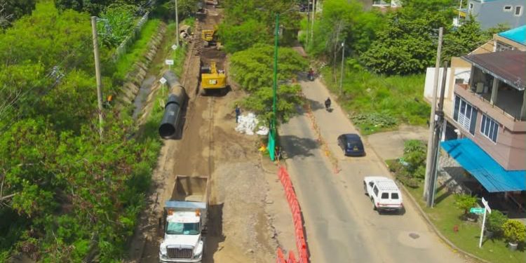 Avanza ampliación e instalación de tubería de 60 pulgadas en la calle 40