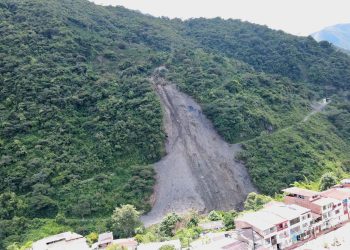 Alud de tierra en La Salina ya puede ser intervenido: Gobernador envía maquinaria