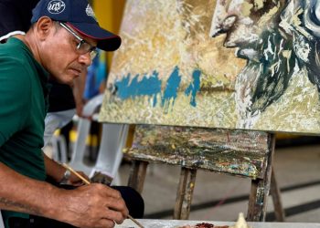 ¡Arte a la Asamblea! Artistas araucanos crean obras que serán subastadas
