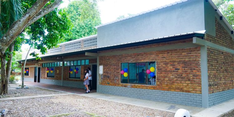 La Inmaculada estrena cuatro aulas renovadas para sus estudiantes
